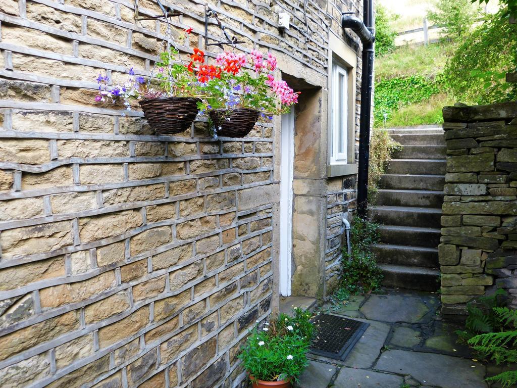 Wood End Cottage Slaithwaite エクステリア 写真